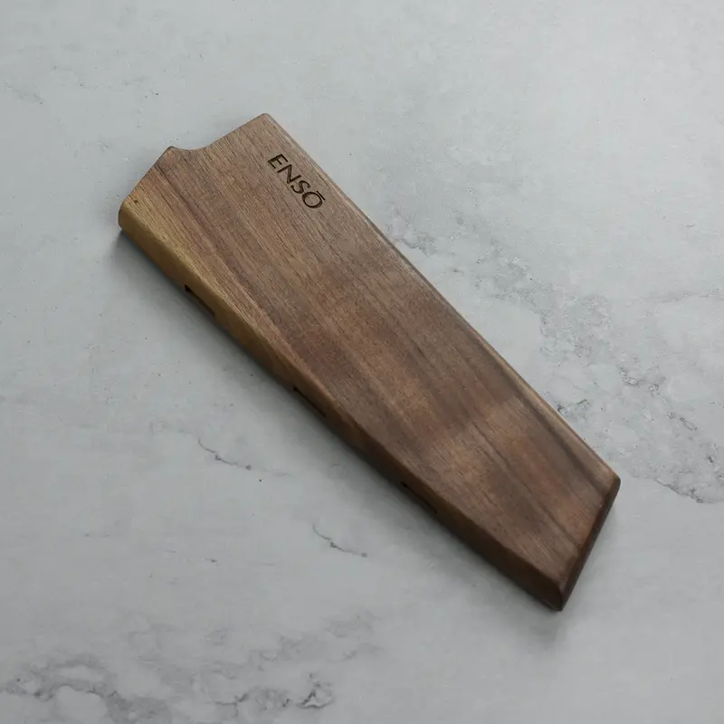 Enso Walnut Magnetic Sheath For 6.5-Inch Bunka Knife 1