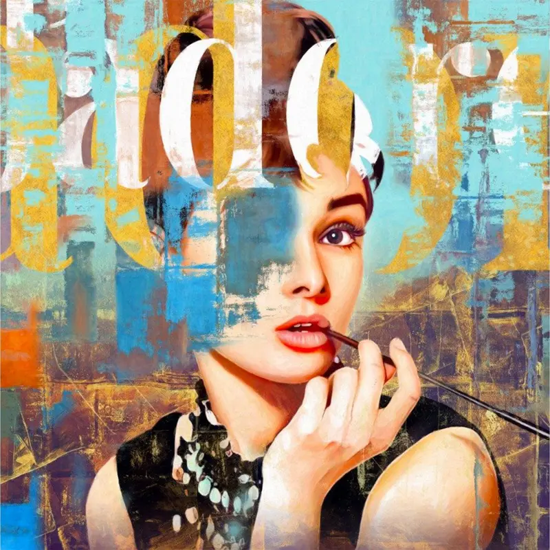 Holly Golightly Decorative Sculpture 1