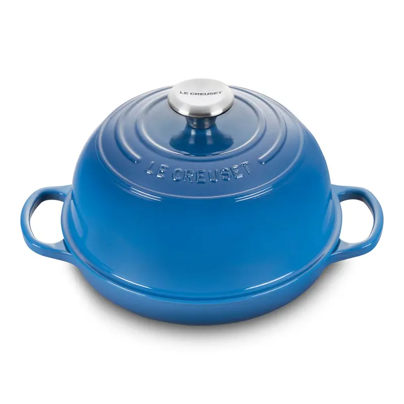 Le Creuset Signature Cast Iron 9.5-Inch Marseille Bread Oven 1