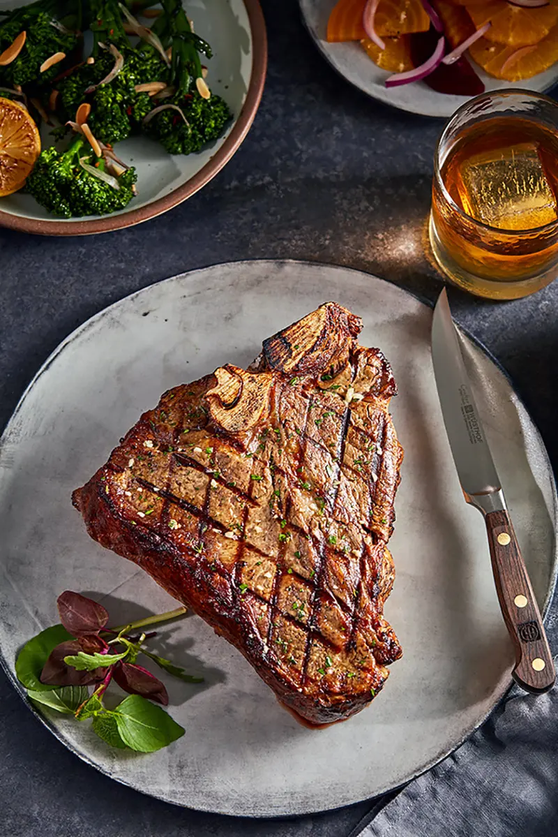 Natural Prime T-Bone Steak (Bone-In Rib + Tenderloin) 1