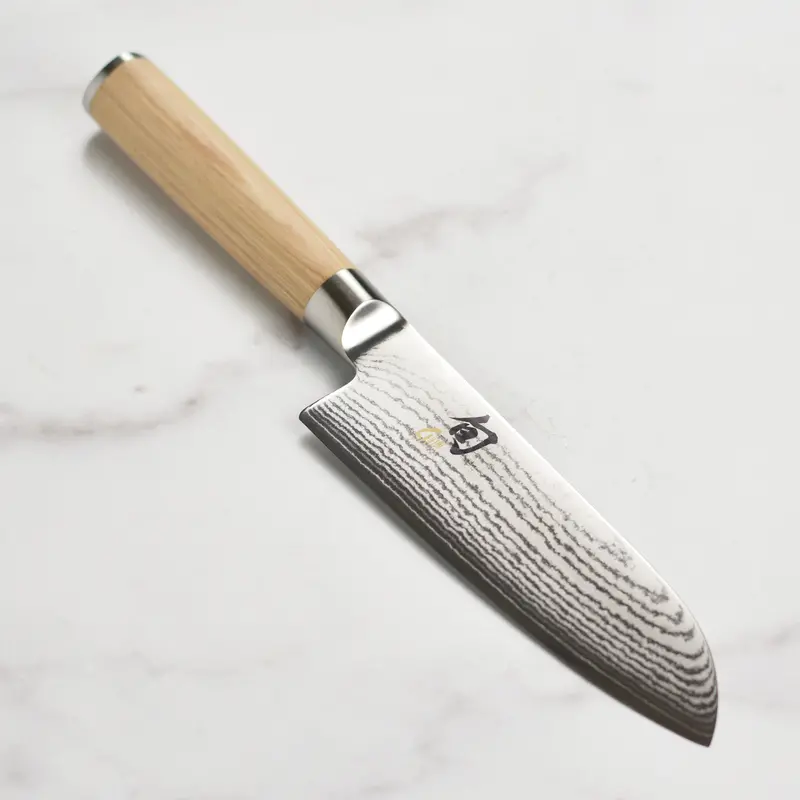 Shun Classic Blonde 5.5-Inch Santoku Knife – Petite Precision 1