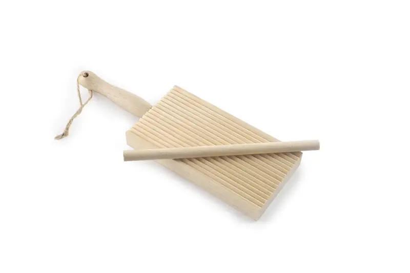 Wooden Gnocchi & Garganelli Board With Integrated Rolling Pin 1
